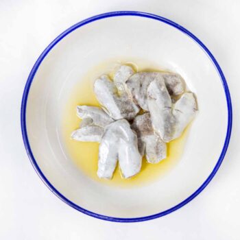 Artesanos Alalunga Hake Cheeks in Olive Oil Top Down Styled for WEB