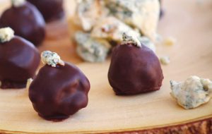 blue-cheese-chocolate-truffle-1