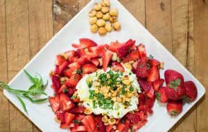 burrata-strawberry-thingy-1