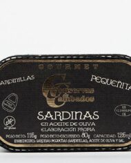 Conservas-de-Cambados-Small-Sardines-in-Olive-Oil-25_30-for-web