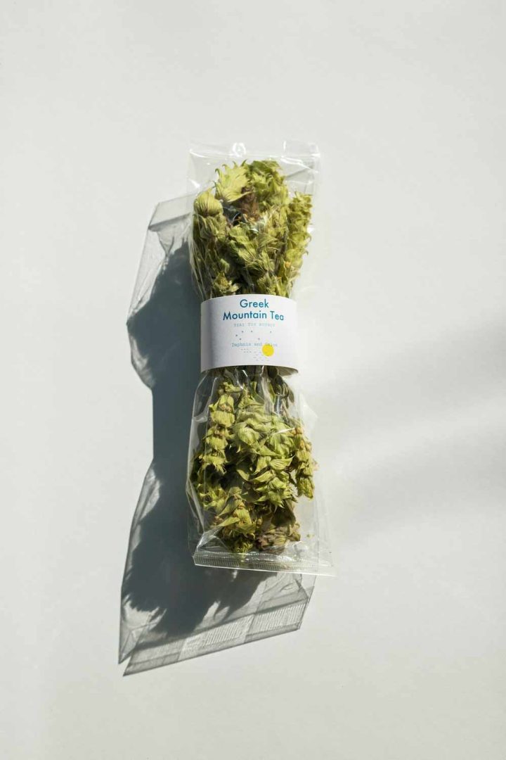 Daphnis and Chloe Mountain Tea Bouquet White BG For WEB