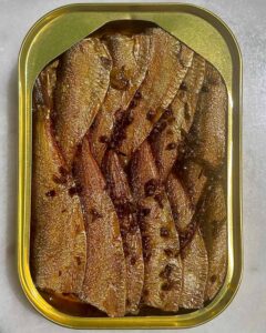 FANGST Baltic Sea Sprats smoked with heather and chamomile