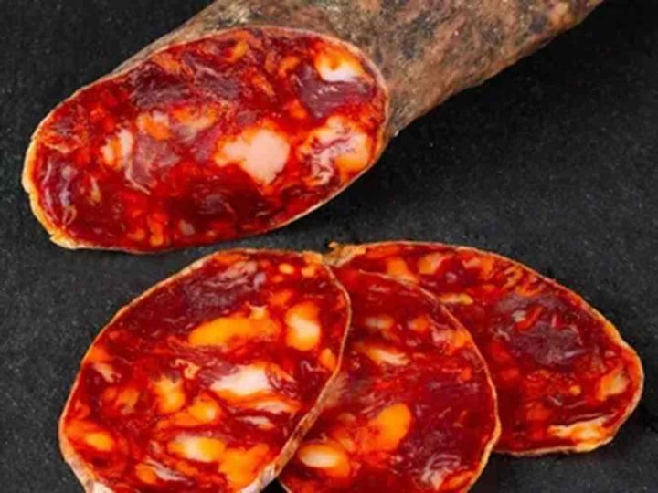 Incontro-Cured-Chorizo-Andaluz-styled-for-WEB