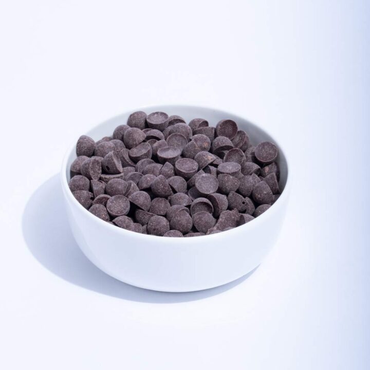 Luisa Abram Bulk Purus 70% Dark Chocolate 1 2 LB. White BG For WEB (1)