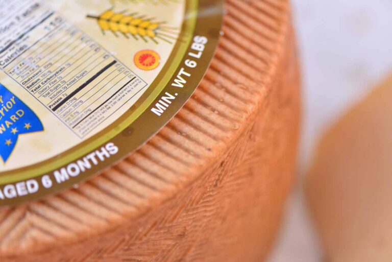 El Trigal Manchego per 1/2 lb (8 oz) Caputo's Market & Deli