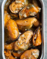 Patagonia-Lemon-Herb-Mussels—Open-Tins-Styled-for-web