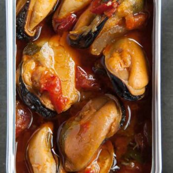 Patagonia-Savory-Sofrito-Mussels---Open-Tins-Styled